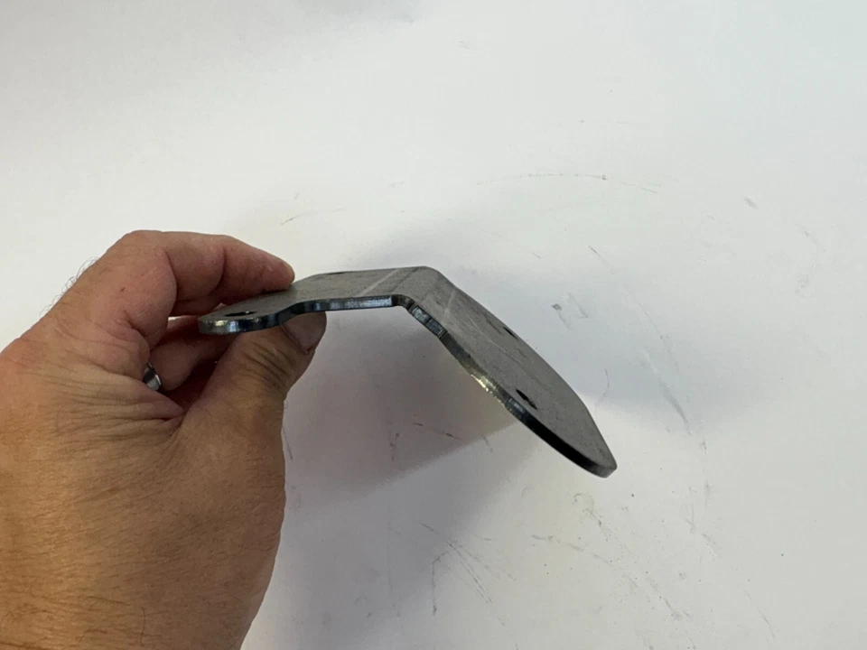 Harley Redneck Engineering voltage regulator relocation mount bracket tab Foto 2 de 3