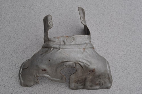 Hitzeschutz Hitzeblech Abgaskrümmer 9644777280 Peugeot 206 CC 03 80Kw Benzin