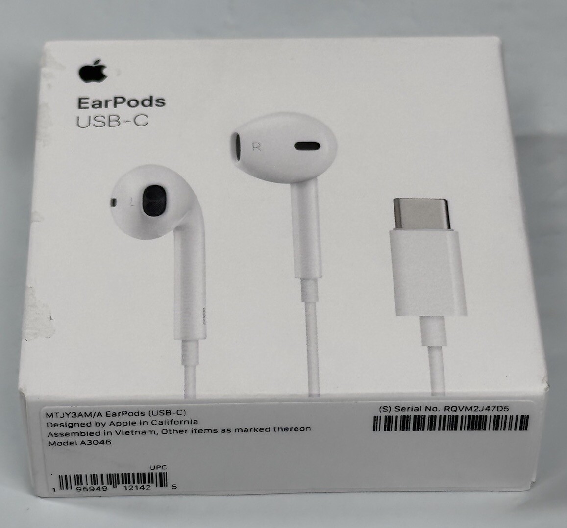 Apple EarPods Headphones USB-C Plug Wired Headset Ear Bud MTJY3AM