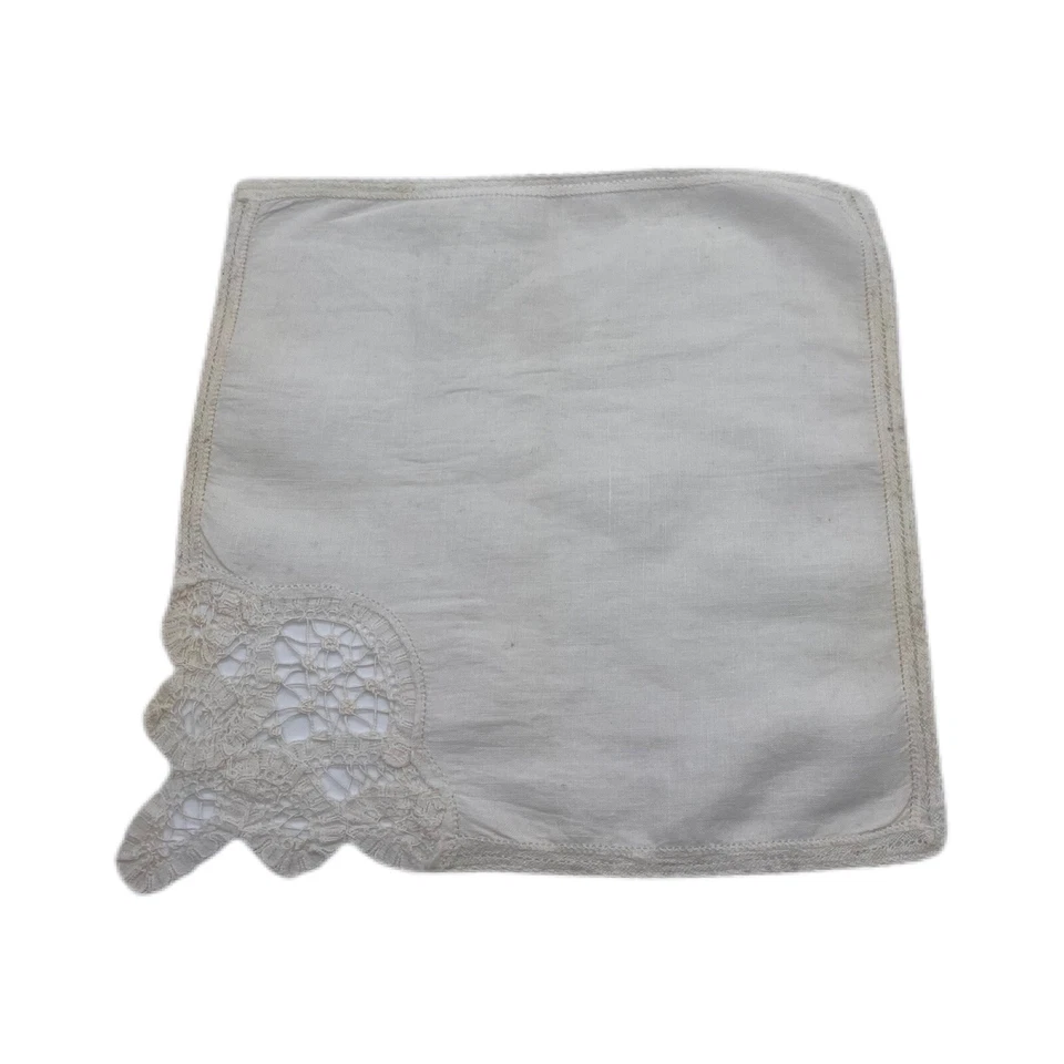 Pañuelo vintage Hankie blanco bordado blanco ganchillo vitral esquina Foto 3 de 3