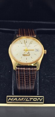 VINTAGE 1983 HAMILTON WATCH with BOX, ESA 963.121 740, KEEPING