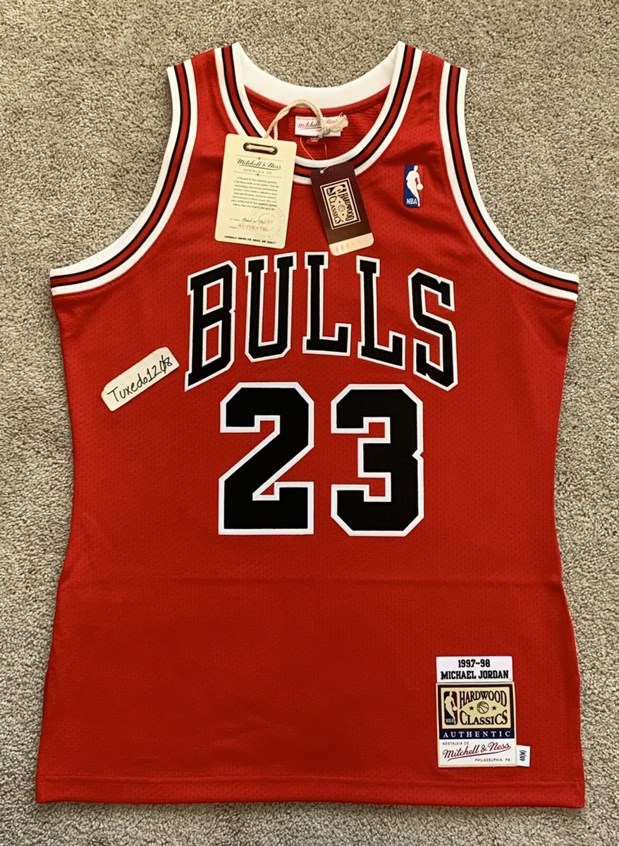 NWT! Mitchell & Ness 1997-98 Michael Jordan Chicago Bulls NWT! Mitchell & Ness 1997-98 Michael Jordan Chicago Bulls