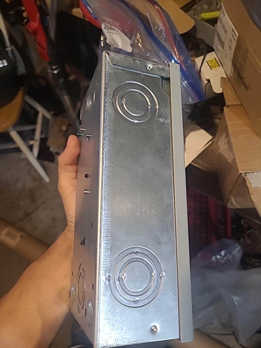 BBR24L70 SP/ FP Type 1 INDOOR EATON Enclosure 70 Amp Main Breaker (NOT INCLUDED)