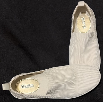 MICHAEL Michael Kors White Slip-On Flats Round Toe Logo Accent Womens 6 M