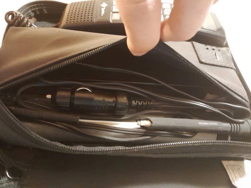 Adaptador Cargador Teléfono Coche Sprint by Motorola con Antena y Cargador Coche Usado Foto 4 de 4