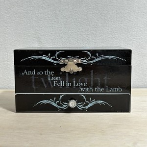 NECA Twilight Musical Jewelry Box RARE Edward & Bella Edition Movie collectible 