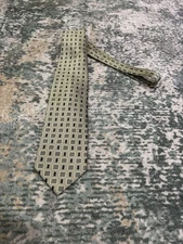 BERGAMO NEW YORK Mens Necktie 100% Silk Tie Black And Gold 4”x61”