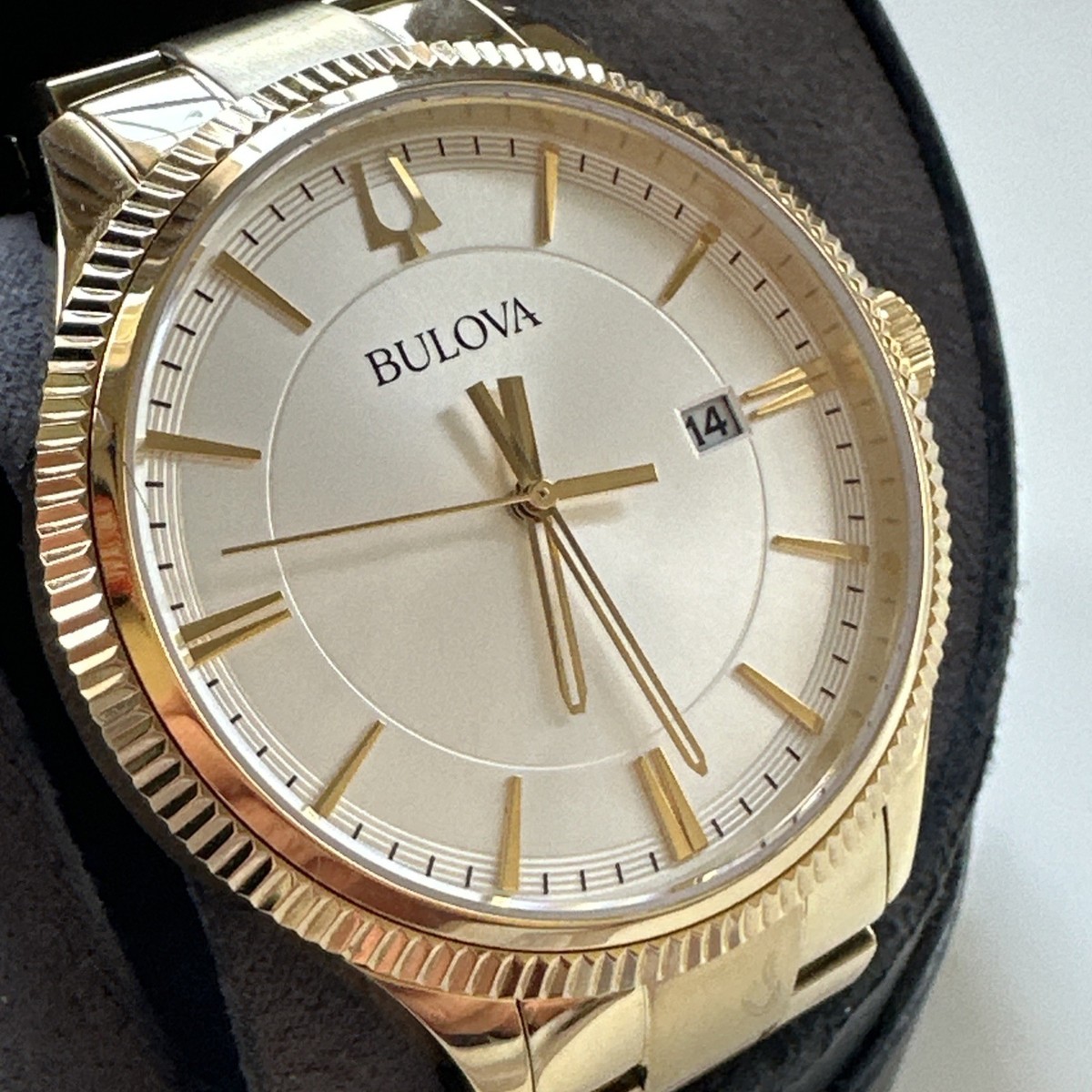Bulova Mens Gold Tone Stainless Steel Bracelet Watch 97b227 | eBay