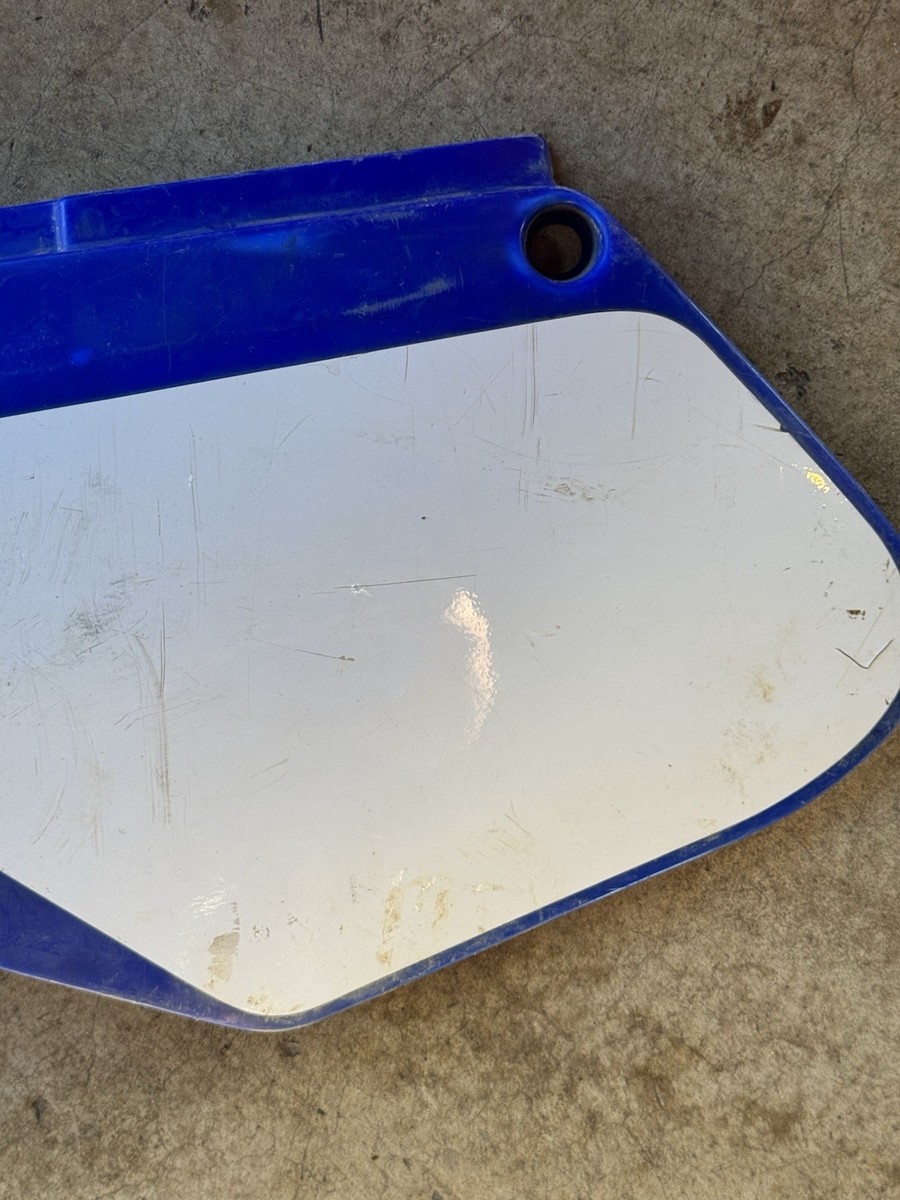 99-06 1999 TTR250 TTR 250 OEM Left Rear Side Cover Plastic Body