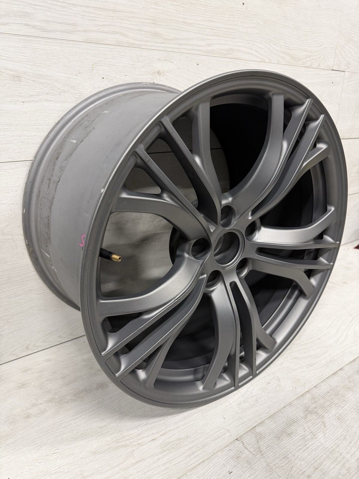 GENUINE OEM AUDI R8 19X11 REAR 5 DOUBLE SPOKE TITANIUM WHEEL RIM 420601025A