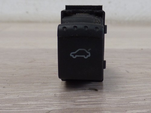Schalter Heckklappe VW Passat B5 Variant / Lim. (Typ:3BG/3B3/3B6) 1J0959831A