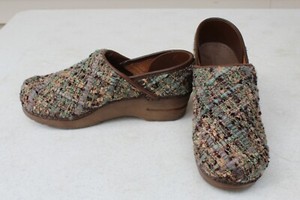 sanita fabric clogs