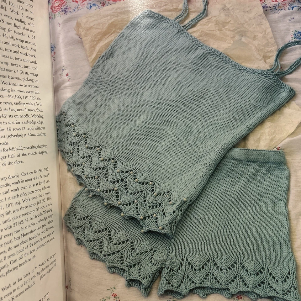 Yarn Australian Knitting Magazine issue 43 2016 Knit Felt Crochet Weave Spin - Image 4 of 4