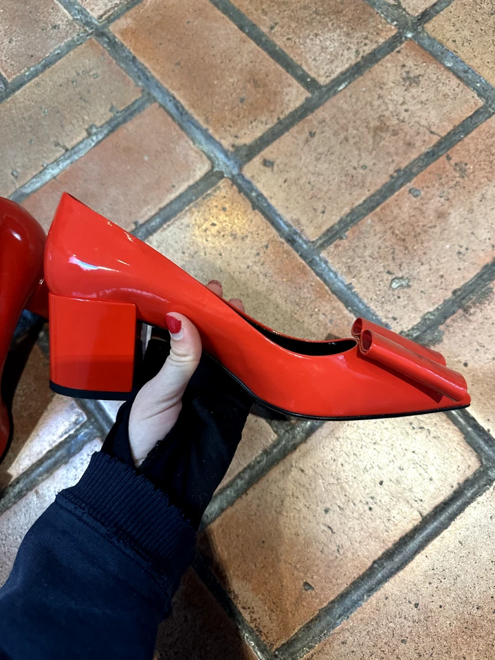 Tacones Pierre Hardy x Forty Five Ten charol rojo - detalle de lazo - talla 38,5 Foto 4 de 4