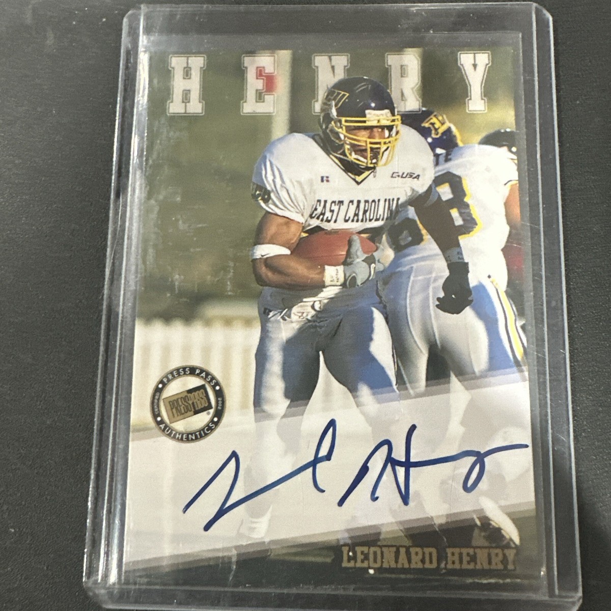 🔥🏈LEONARD HENRY 2002 PRESS PASS AUTOGRAPH AUTO EAST CAROLINA