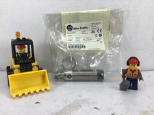 872C-N12NP18-D4 - ALLEN-BRADLEY - IDUCTIVE PROXIMITY SENSOR - **NEW OLD STOCK!!*