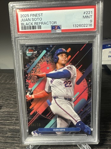 /10🔥🥶🐐 2025 Topps Finest - (Rare) Juan Soto #221 Black Refractor /10