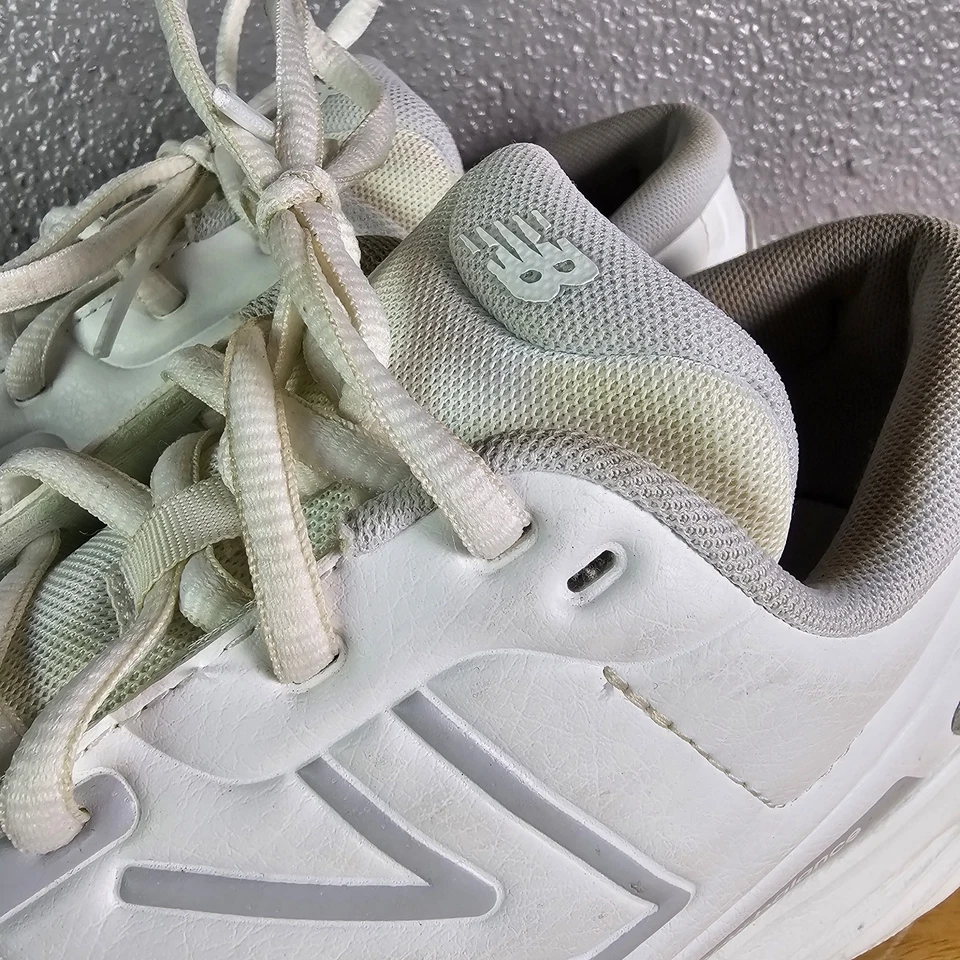 New Balance 696 v5 Hard Court Women's Size 12 White Tennis Shoes WCH696W5 - Image 2 of 4