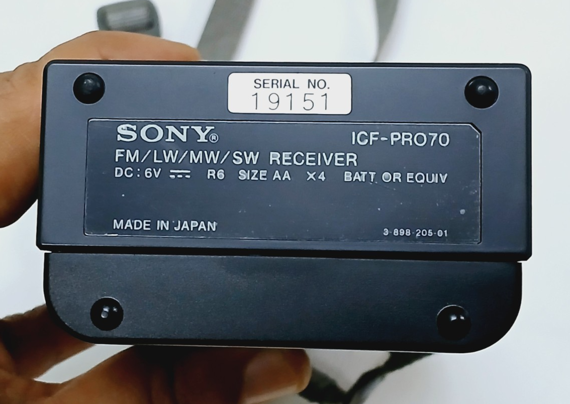 Sony ICF-PRO70 Radio - For Parts only | eBay