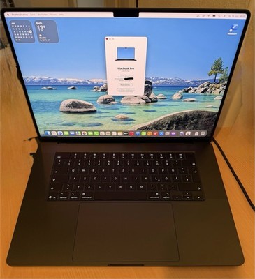 Apple MacBook Pro 16 Zoll M5 Max 2026 36GB RAM 2TB SSD 32C GPU Space Schwarz