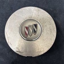 97 98 99 00 01 02 03 04 Buick Regal Silver Wheel Center Cap 10254321 97 98 99 00 01 02 03 04 Buick Regal Silver Wheel Center Cap 10254321