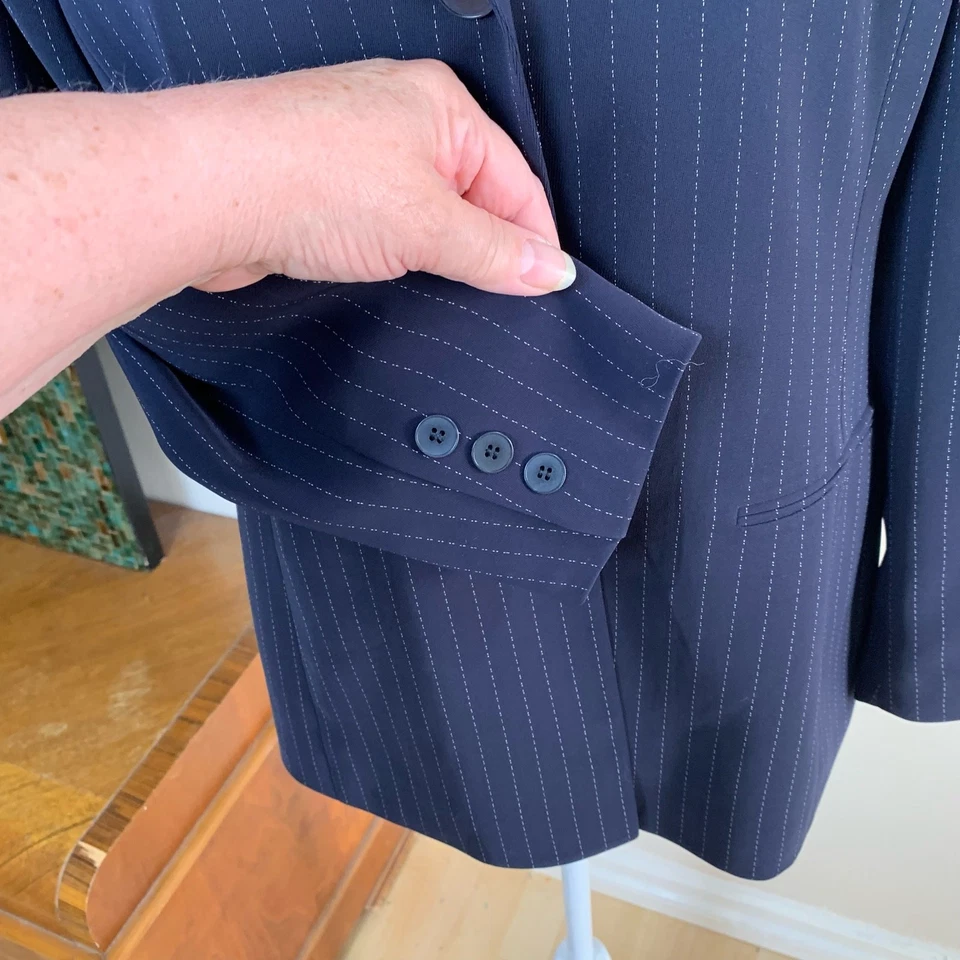 Kasper Petite Size 8P Pinstripe Blazer Jacket Navy Blue White Career   - Image 4 of 4