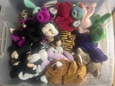 Huge Plush TY Beanie Babies Lot of 87 All w/ Tags Rare Retired No Duplicates