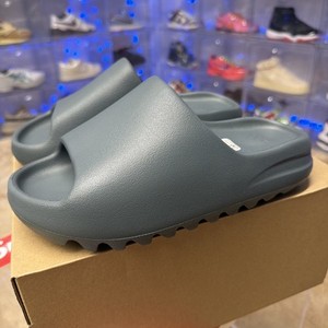 【値下げ交渉可能です！】 グレー Yeezy side Yeezy Slide | eBay