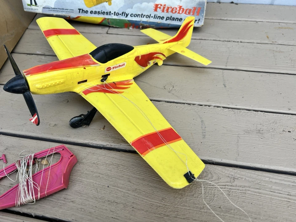 Vtg 1970s Cox Electro Charger Airplane Fireball Rechargeable Parts Box Plane - Image 3 of 4