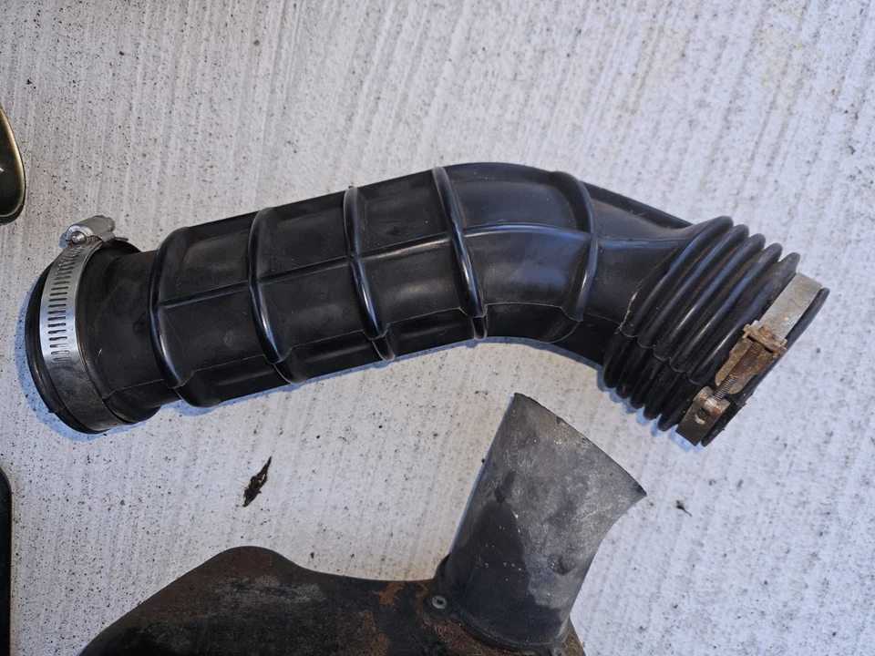 Filtro de aire y tubos Alfa Romeo Spider Veloce OEM limpiador 1987 1988 Foto 4 de 4