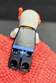 *RARE* LEGO 1704 Space Ice Planet Set Name "unknown"? Complete, 1 Minifigure