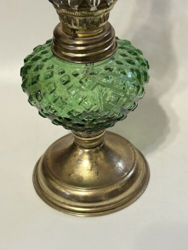 Vintage Emerald Green Glass Oil Lamp Diamond Pattern Brass Tone Base Hong Kong - Picture 4 of 10