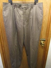 MENS JOS. A. BANK 100 WOOL PLEATED CUFFED BROWN PLAID PANTS SIZE 37 INSEAM 29"