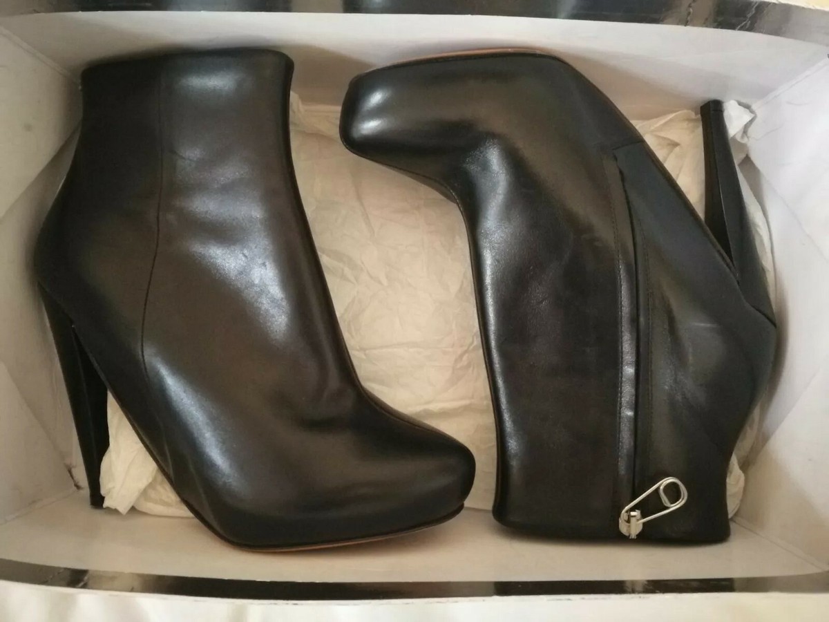 Maison Margiela 22 Curved Heel Calf Leather Boots Black uk 6