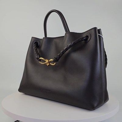 か*わ様 美品⭐️Bottega Veneta Black Paddle Boo BOTTEGA VENETA Andiamo Medium $5700 Fondant Silky Leather Top