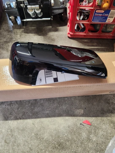 2019-25 Silverado rh gloss black mirror cover