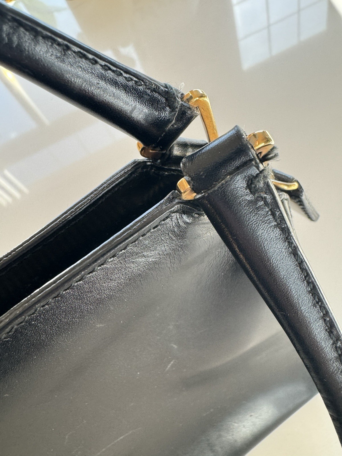 AUTHENTIC PRADA LEATHER HAND PURSE - image 20