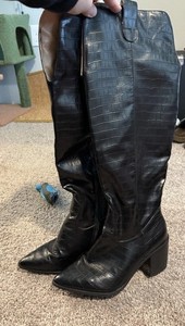 Knee Length Snake Skin Animal Print Faux Leather Women’s Black Boots
