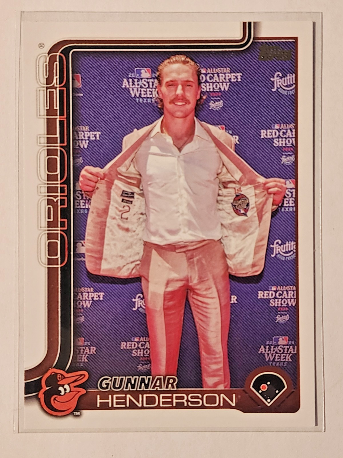 2025 Topps Series 1-Gunnar Henderson #65 Golden Mirror Image Variation-Orioles