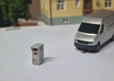 H0 Radarbox / Radarfalle mit Blitzelektronik und Auslösesensor Blitzer