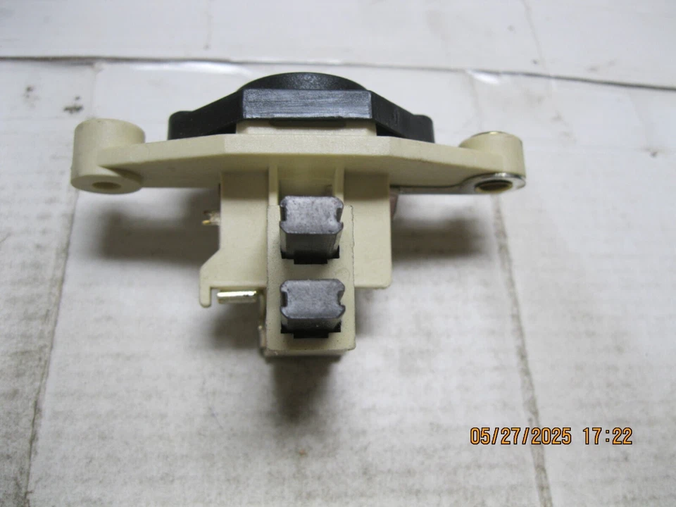 Standard VR-134 Voltage Regulator (revision b) Foto 3 de 4