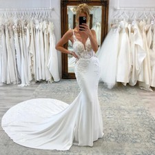 Beach Mermaid Wedding Dresses V Neck Appliques Backless Court Train Bridal Gowns