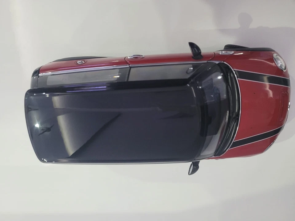 2007 Kyosho MINI CLUBMAN,  1:18, COME NUOVA, offerta last minute - Immagine 2 di 4