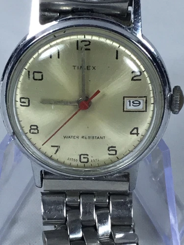 A Very Nice Vintage 1972 Timex Mens Mechanical Watch 23570-2572 Band Issue Works