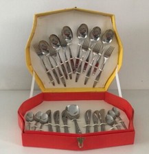 Set posate vintage in acciaio inox 25 pezzi come nuovo con custodia in cartone.