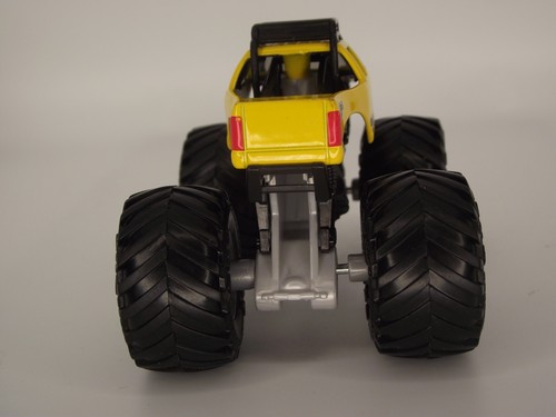 Hot Wheels Monster Jam Trucks 1:64 YOUR CHOICE Brodozer Crustation One Bad Ghoul - Picture 67 of 145
