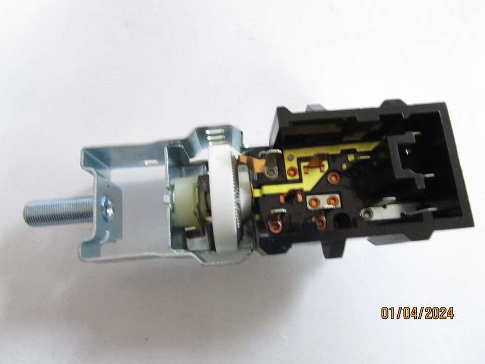 Headlight Switch Standard DS-615 fits 91-94 Lincoln Town Car - Image 2 of 4