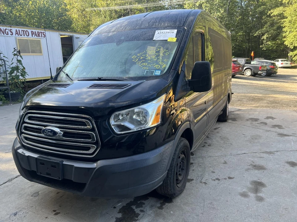 Conjunto de luz trasera izquierda usado se adapta a: Ford Transit 350 2018 furgoneta de carga SRW L. izquierda Foto 2 de 4