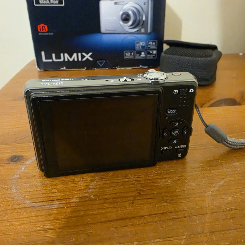 Panasonic LUMIX DMC-FS12 Compact Camera 12MP 4x Zoom + 1GB + Case *Read*, photo 2 of 5