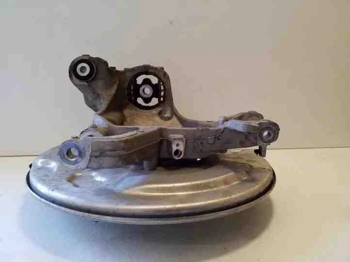 Buje trasero derecho VOLVO XC60 II 246 32217287 2.0 gasolina / eléctrico 26234226 Foto 2 de 3